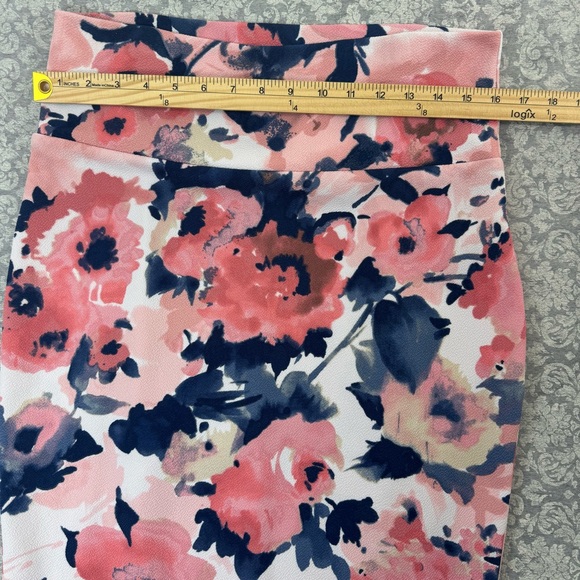Silhouette Nyc Floral Stretchy Pencil Skirt XL White Pink Blue - Picture 3 of 9